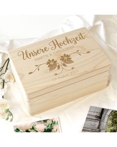 Erinnerungskiste Blumenranken personalisiert zur Hochzeit klein - 30x20x14 cm