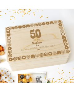 personalisierbare-geschenkkiste-retro-blumen-aus-holz-1_2.jpg