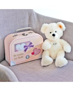 Steiff-Teddy Lotte im rosa Reisekoffer